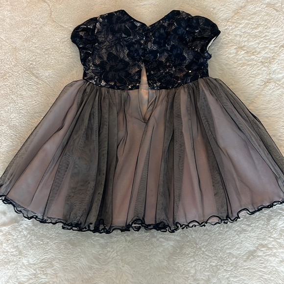 Bonnie Baby Dress 18 Months- Missing One Button - Picture 4 of 6